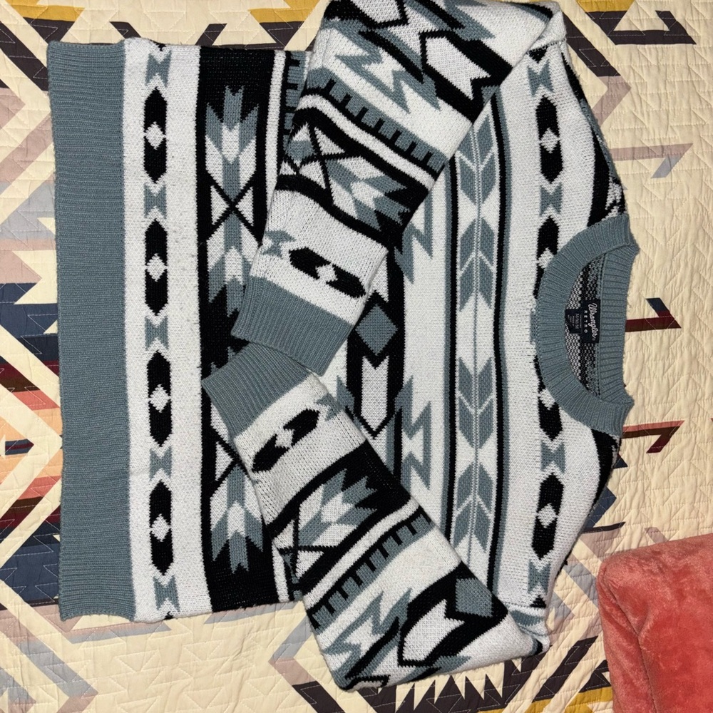 Wrangler Women's Geometric Pattern Sweater - Black, Gray, White